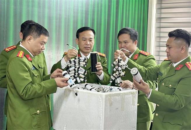 Công an thành phố Thanh Hóa bắt giữ các vụ buôn bán, sản xuất pháo nổ.